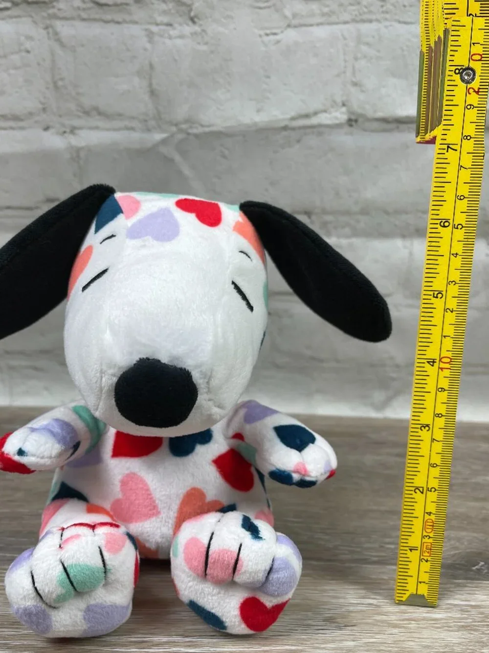 VINTAGE 2004 HALLMARK HEARTS PEANUTS SNOOPY PLUSH